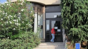 Inps, chiude la sede di Carate?Un pensionato lancia l’allarme