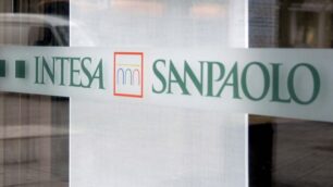 Rapinatori in banca a MedaBanditi in fuga sul furgone