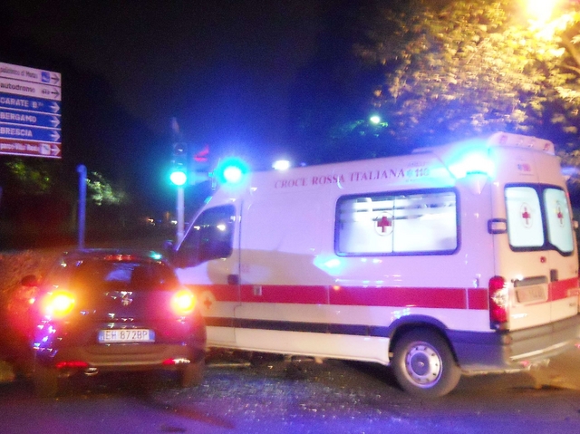 Monza, auto contro ambulanzaFerita paziente che sta per partorire