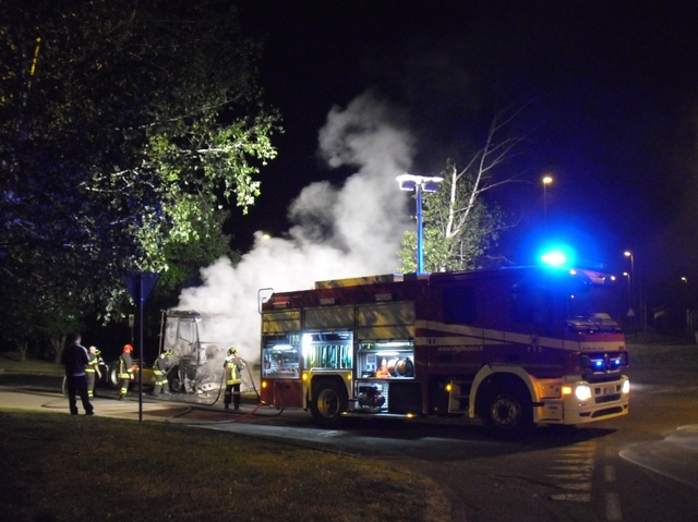 Un incendio nel cuore della nottePaura in una palazzina a Villasanta