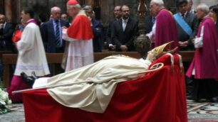 Lunedì alle 16 i funerali di MartiniLa diretta su Rai 1, ci sarà Monti
