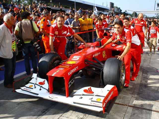 Gran premio di Monza di F1Pole Hamilton, Alonso decimo