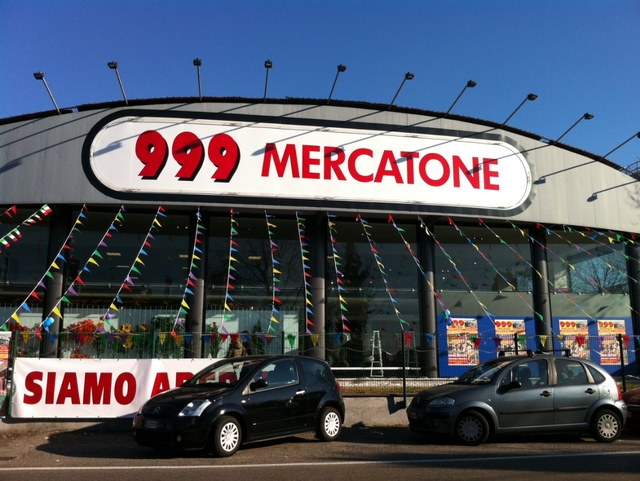 Manganelli pericolosi in venditaDesio, sequestro al 999Mercatone