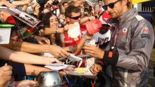 Ciotole per cane, fisico bestialeStorie ordinarie dell’autodromo