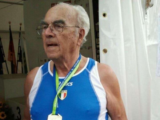 Biassono, un nonno tutto di ferroA 93 anni l’oro europeo dei lanci