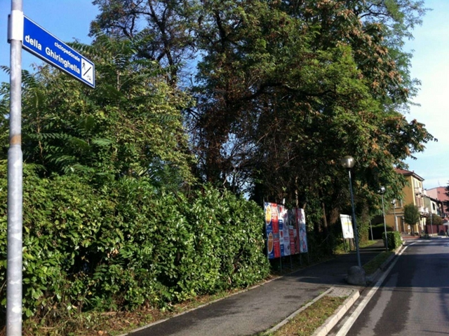 Villasanta: vorrebbe un giardinoAllora occupa un parco pubblico