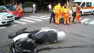 Un altro motociclista ferito graveall’incrocio maledetto di Lissone