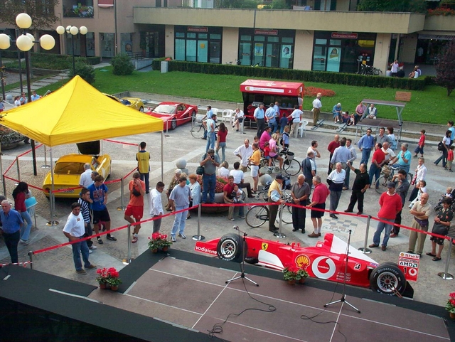 Passione rosso Ferrari a VedanoClub in festa con l’expo e Zermiani