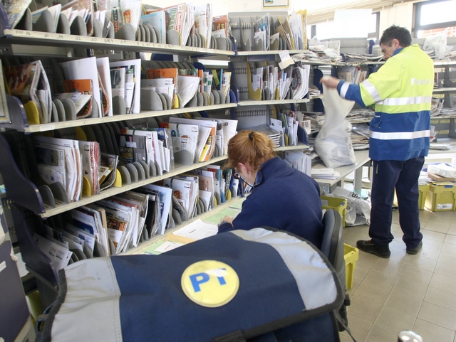 A rischio due postini su diecie l’ufficio postale di Capriano