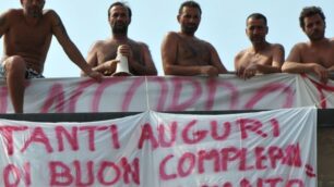 Monza, la protesta dei lavoratoriPresidio ex Carlo Colombo all’Inps