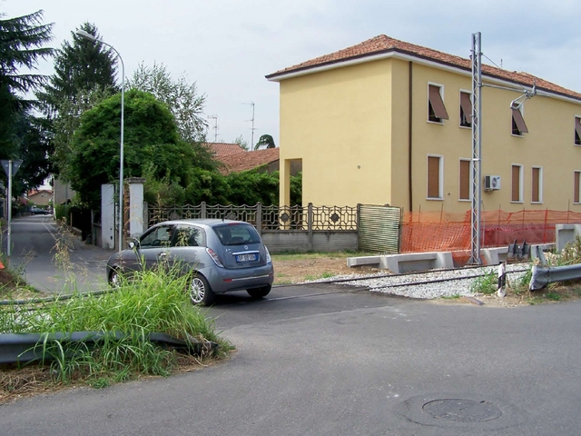 Seregno: via Seveso, dal 1 ottobrechiude il passaggio a livello