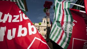 Sciopera il pubblico impiegoLa protesta divide i sindacati