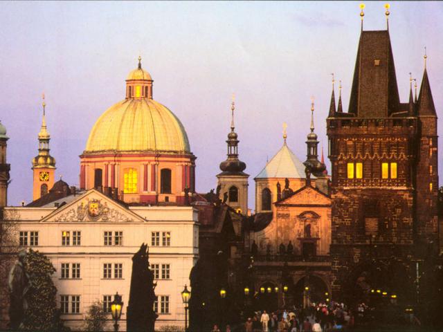 A Praga e Brnoarte protagonista