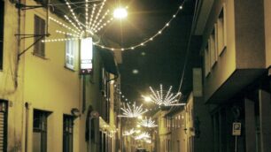 Macherio, Natale con le luminarieIl commercio spegne le polemiche