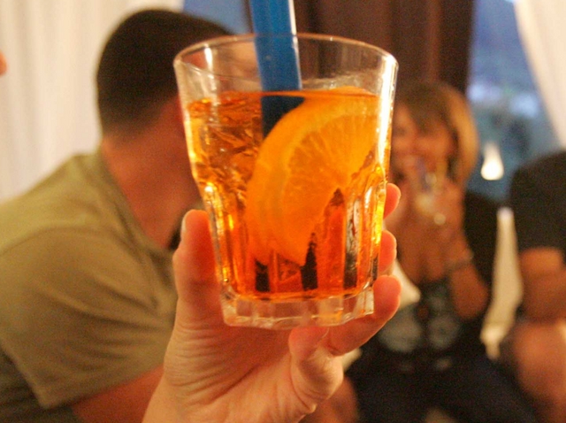 Una notte con troppo alcol,cinque giovani all’ospedale