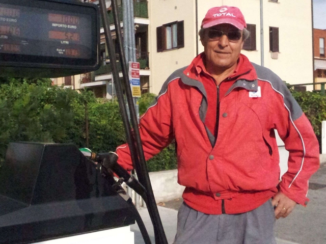 Limbiate, fa il pieno alla sua auto”Ma posso pagarti tra dieci giorni”