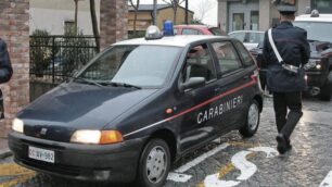 Cogliate, rapinano l’ufficio postaleLa fuga con l’auto della direttrice