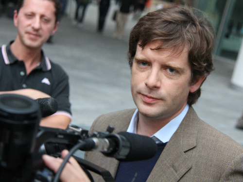 Pippo Civati scrive a Beppe Grillo«Senza il governo non si cambia»