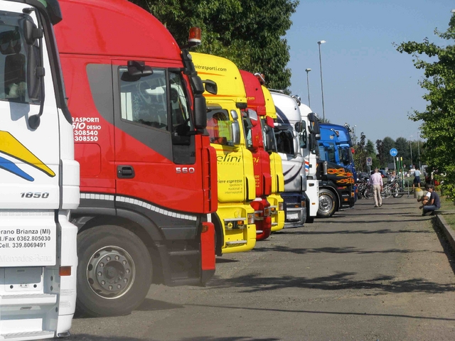 TruckEmotion, camion a MonzaI bisonti della strada in autodromo
