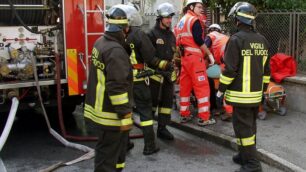 Paderno, incendio a CalderaraBrucia casa del pittore Vincenzo I