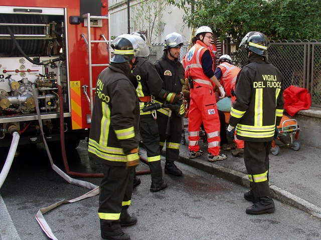 Paderno, incendio a CalderaraBrucia casa del pittore Vincenzo I