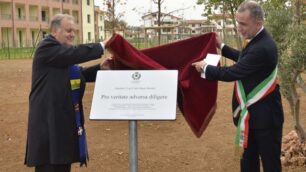 Giardini per Carlo Maria MartiniVimercate inaugura la nuova area