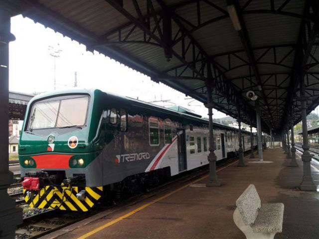 Treni, disagi sulla Milano-ChiassoGuasto agli impianti, forti ritardi