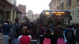 Senago, schiacciati come sardineE gli studenti bloccano l’autobus