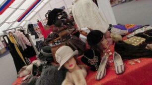 Gli abiti, gli oggetti, la musicaEvento vintage a Roncadelle