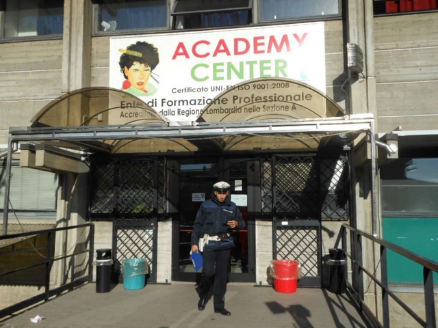 Paderno, spray antiaggressioneSei studentesse ricoverate
