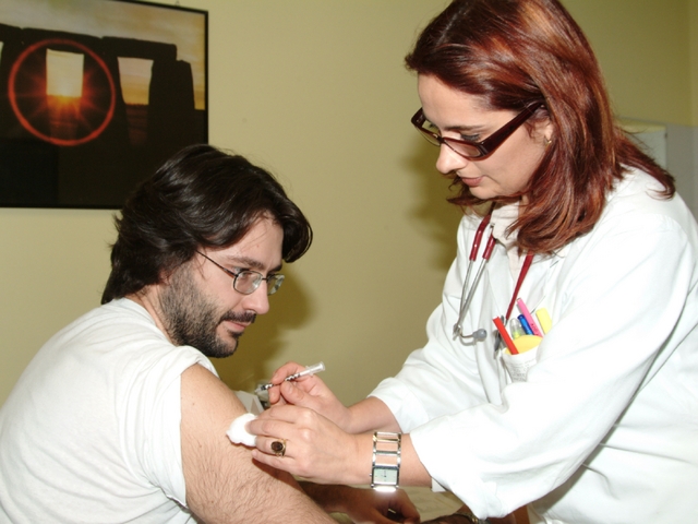 Monza, avviata la campagnaAsl: «Vaccini antiinfluenzali sicuri»