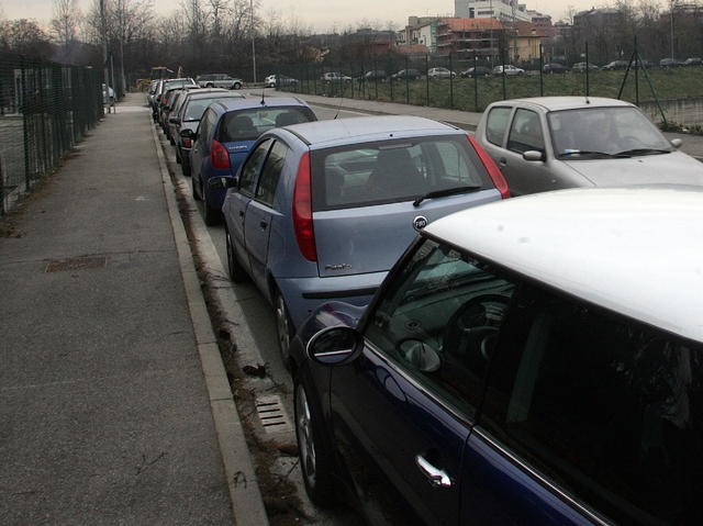 Monza, la rabbia degli universitari«Basta tartassarci con le multe»