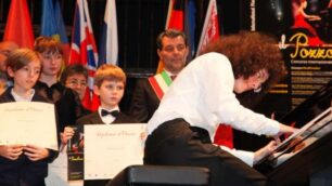 Il Pozzolino parla coreanoIn 61 al concorso pianistico