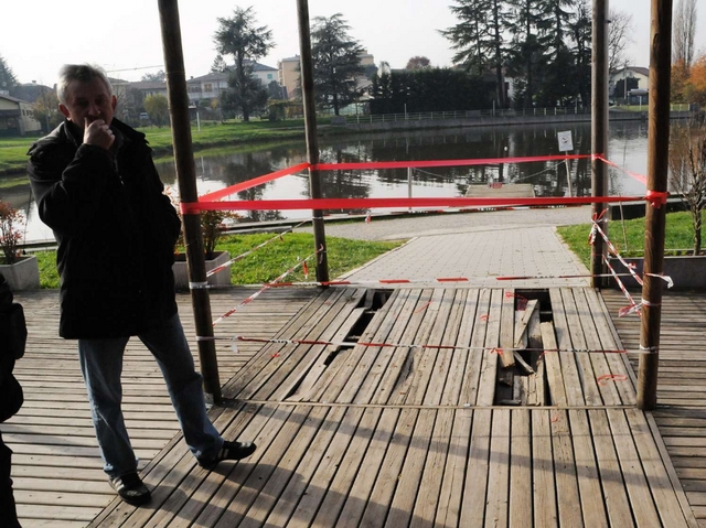 Giussano, vandali in azioneAlla piattaforma rubano batterie