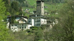 La casa di Babbo Natale c’èÈ al castello Ginami di Gromo