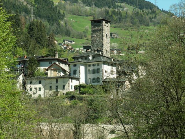 La casa di Babbo Natale c’èÈ al castello Ginami di Gromo