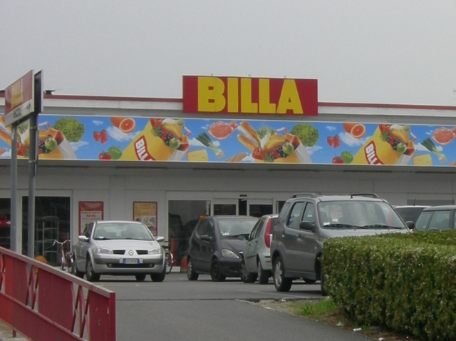 Tentano furto al supermercatoTre fratelli arrestati a Cesano