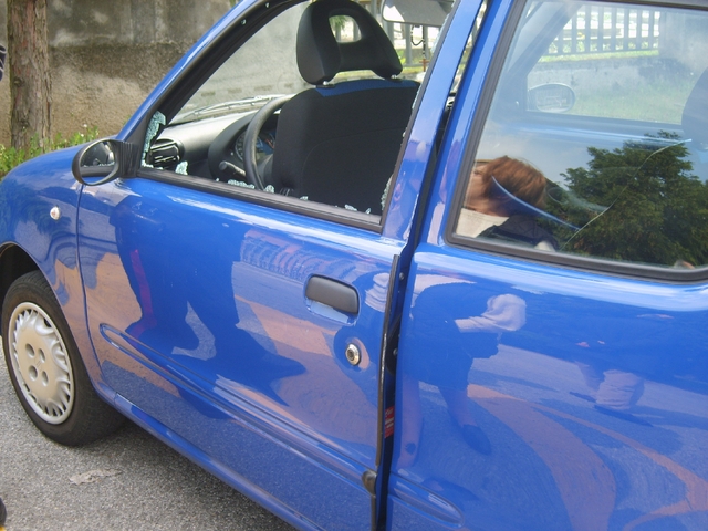 Desio, grido d’aiuto di San GiorgioRaid continui dei ladri sulle auto