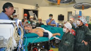 Al lavoro con mamma e papàMonza, il giorno in sala operatoria