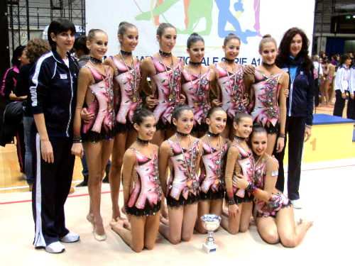 Ritmica: le campionesse della San Giorgio 79 immagine