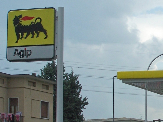 Usmate, perdita al distributoreLa benzina dell’Eni nella falda