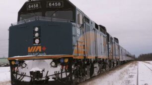 In treno tra i ghiacciTutti a Manitoba