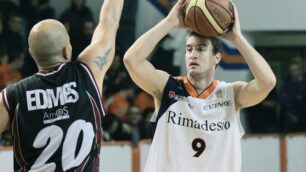 Rimadesio alla fine sbaglia tuttoBasket Bra vince ai supplementari