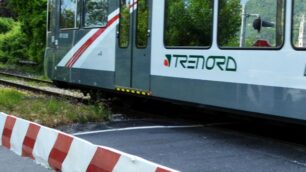 Stazione, parcheggi da pagareI pendolari senaghesi si ribellano