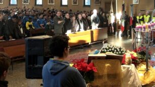 Folla ai funerali del piccolo KaleabA Lesmo il dolore di una comunità