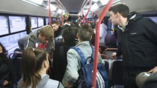 Autobus tagliati, l’attacco di Net:«Ordine della Provincia di Monza»