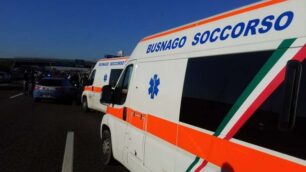 Busnago, ambulanza speronataPoi minacce e sprangate dai rom