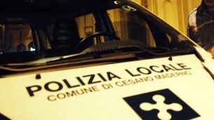 Compra la pizza, viene investitoPensionato in prognosi riservata