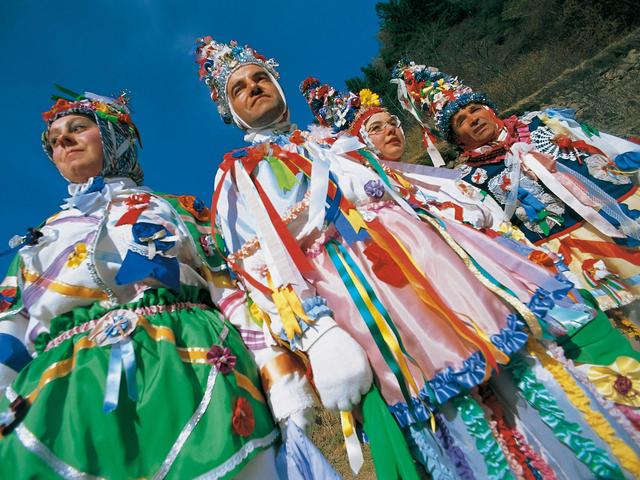 Carnevali etnicinelle valli trentine