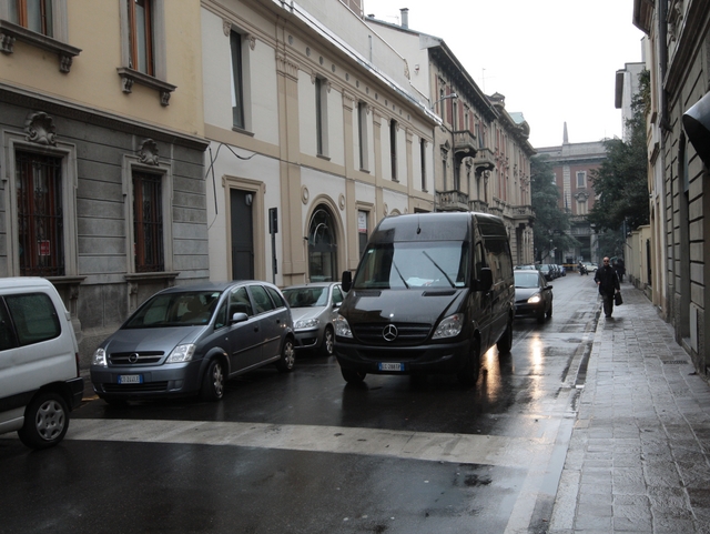 Monza, i bus cambiano stradaVia Crispi diventa a doppio senso